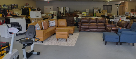 Moore's Horizon Liquidation If you are looking for items that are brand new, and bought at wholesale prices , this liquidation center has a variety of things to choose from. The inventory is purchased from some of the top brands around the world. You can purchase these straight from the seller. They are purchased from well known manufacturers. It is open to the public, or resell. Checkout their inhouse inventory or visit them online. Wholesaler in Bremen, Georgia — highlights and attractions from this guide