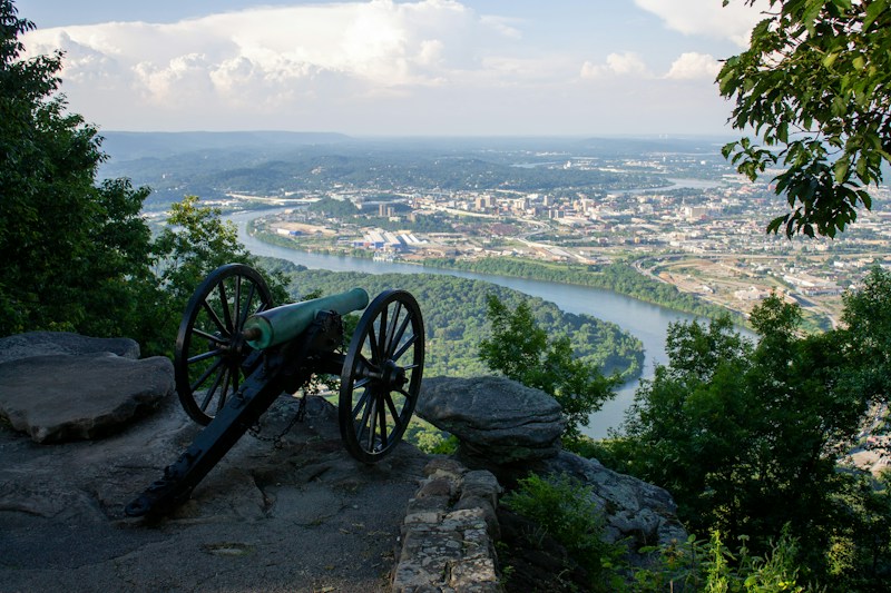 CHATTANOOGA, Tn. — more scenes and local spots from this guide