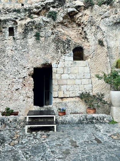 Biblical Antiquity Center — more scenes and local spots from this guide